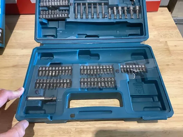 Makita accu schroefmachine set - afbeelding 6 van  7