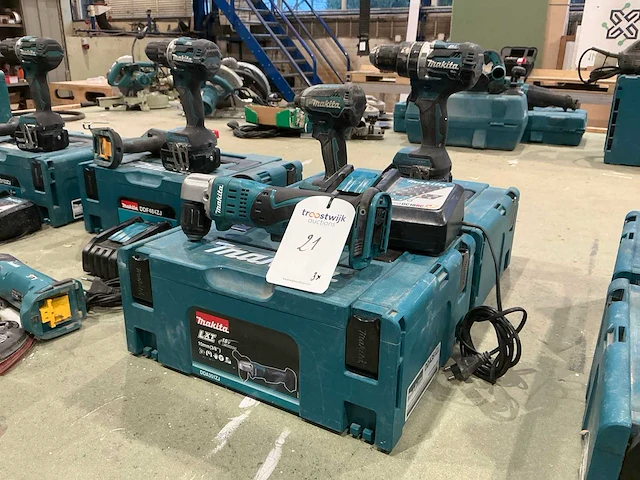 Makita accugereedschap (3x) - afbeelding 1 van  7