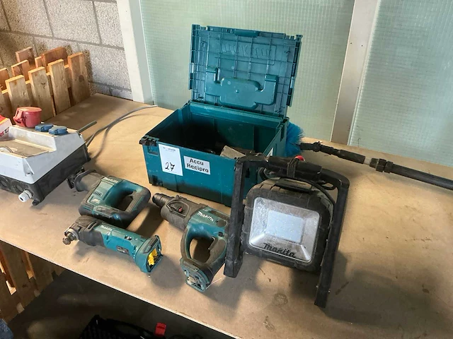 Makita accugereedschap (3x) - afbeelding 1 van  8
