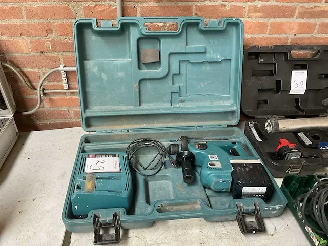 Makita bhr 200 boormachine - afbeelding 1 van  3