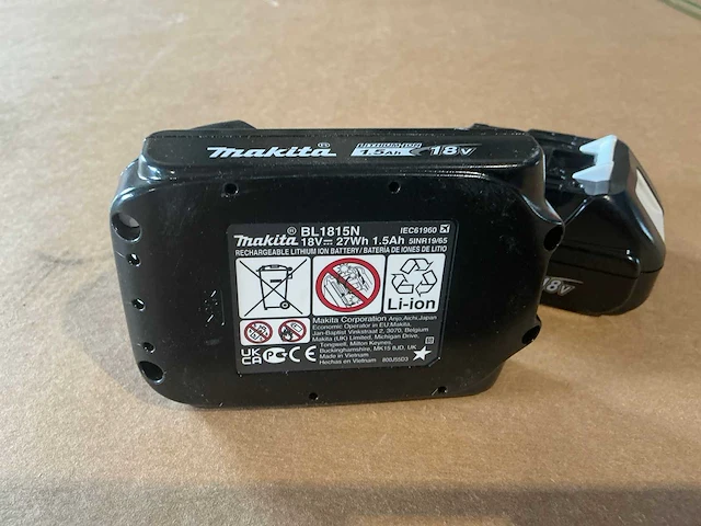 Makita bl1815n lxt accu (2x) - afbeelding 4 van  4