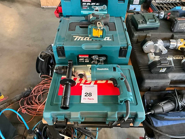 Makita boormachine en slagschroevendraaier - afbeelding 1 van  3