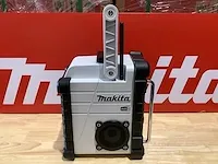 Makita bouwradio op accu - afbeelding 6 van  10