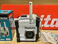 Makita bouwradio op accu - afbeelding 3 van  7