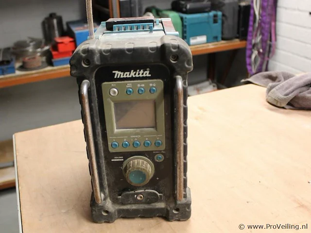 Makita bouwradio - afbeelding 1 van  3