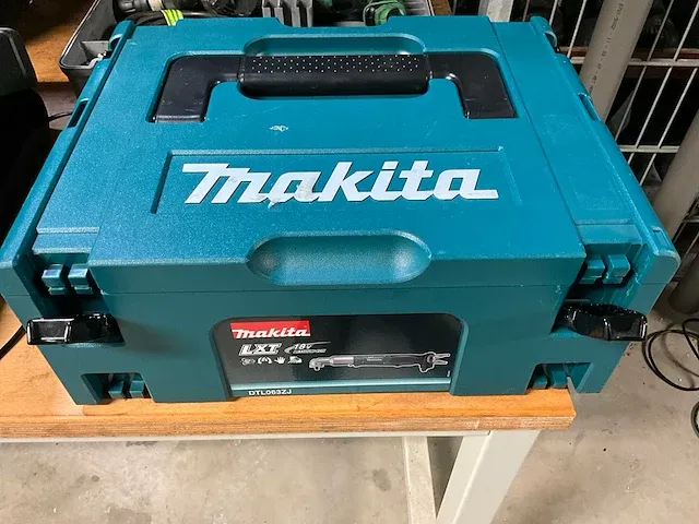 Makita btl063 accu haakse moeraanzetter - afbeelding 7 van  7