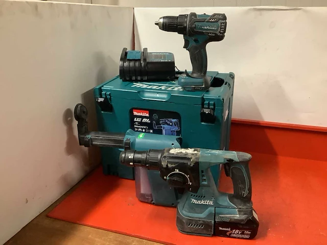Makita combihamer & boormachine (2x) - afbeelding 1 van  4