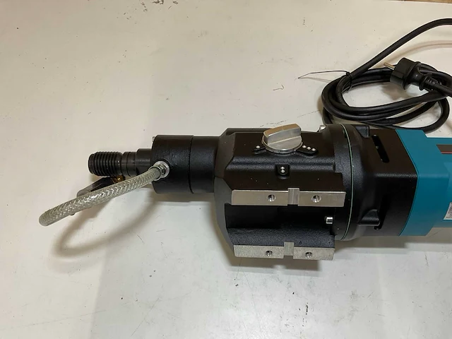 Makita dbm230 diamantboor - afbeelding 2 van  13