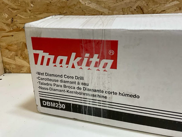 Makita dbm230 diamantboor - afbeelding 4 van  13