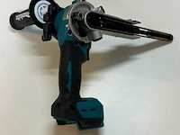 Makita dbs180 18 v li-ion accu stripschuurmachine - afbeelding 2 van  4