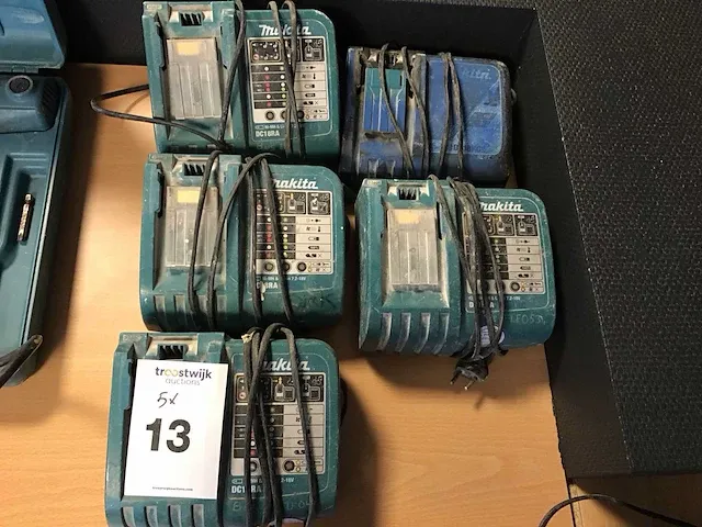 Makita dc18ra accu lader (5x) - afbeelding 2 van  2