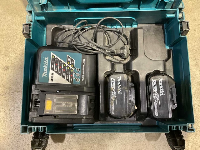 Makita dc18rc accu's en lader - afbeelding 2 van  3