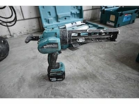 Makita dcg 140 accu kitspuit - afbeelding 2 van  4