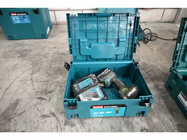 Makita dcm 500 18v koffiezet apparaat - afbeelding 1 van  5