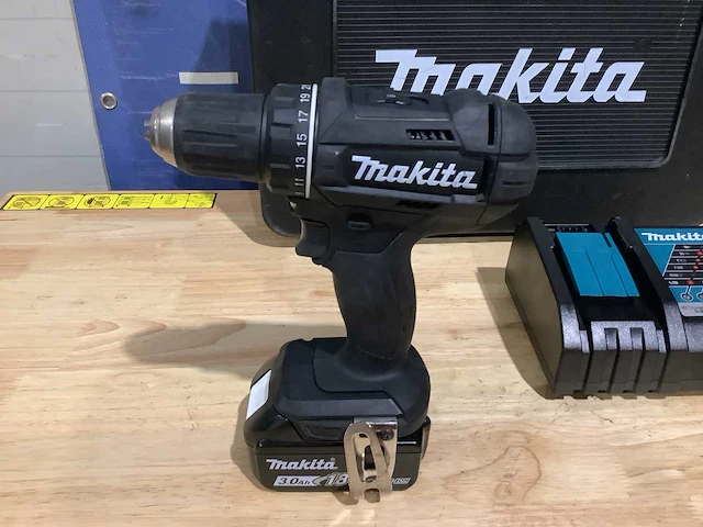 Makita ddf482 accu schroefmachine set - afbeelding 2 van  7