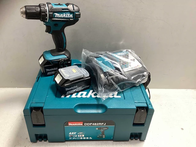 Makita ddf482rfj accu-schroefboormachine body + 2x 3ah accu + lader + koffer - afbeelding 1 van  4