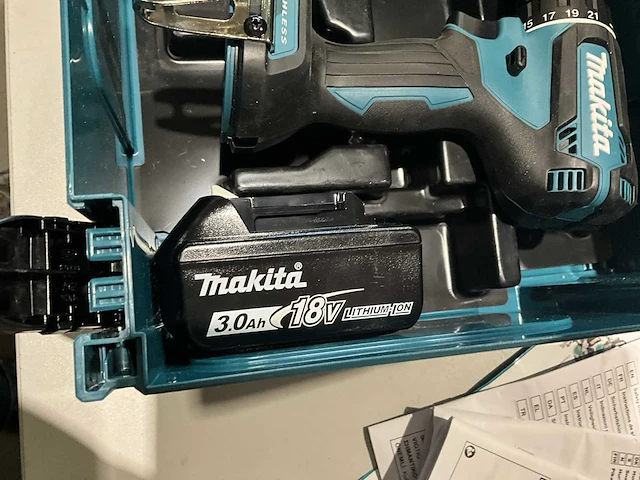 Makita ddf485rtj 18v lxt accu schroefmachine set - afbeelding 6 van  9