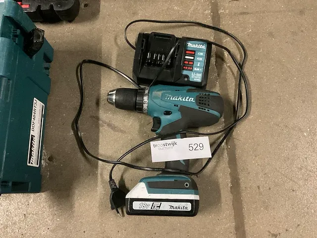Makita df457d schroefboormachine - afbeelding 1 van  3