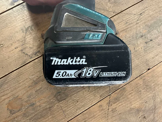 Makita dga504 haakse slijper 125mm v.v. 5a accu in mbox - afbeelding 3 van  3