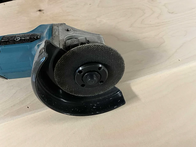 Makita dga504 haakse slijpmachine - afbeelding 4 van  5