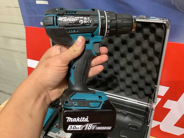 Makita dhp482 accu klopboor-/schroefmachineset + gereedschapsset - afbeelding 9 van  10