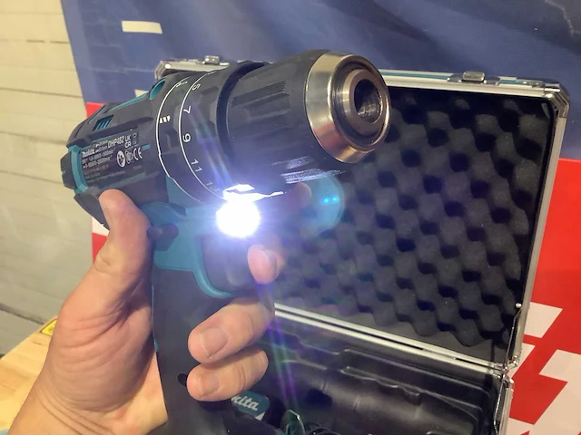 Makita dhp482 accu klopboor-/schroefmachineset + gereedschapsset - afbeelding 9 van  10