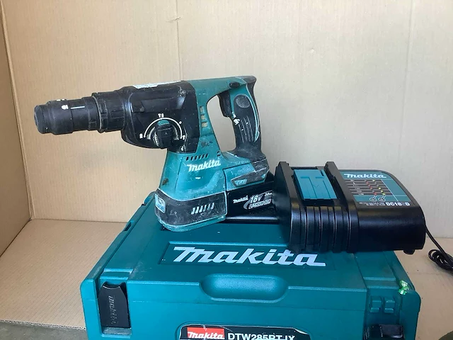 Makita dhr243 boormachine - afbeelding 1 van  4
