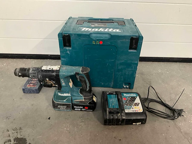 Makita dhr243 combihamer v.v. 5a accu - afbeelding 1 van  2