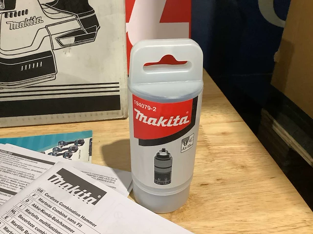 Makita dhr243z accu sds-plus boorhamer + beitelset - afbeelding 8 van  9
