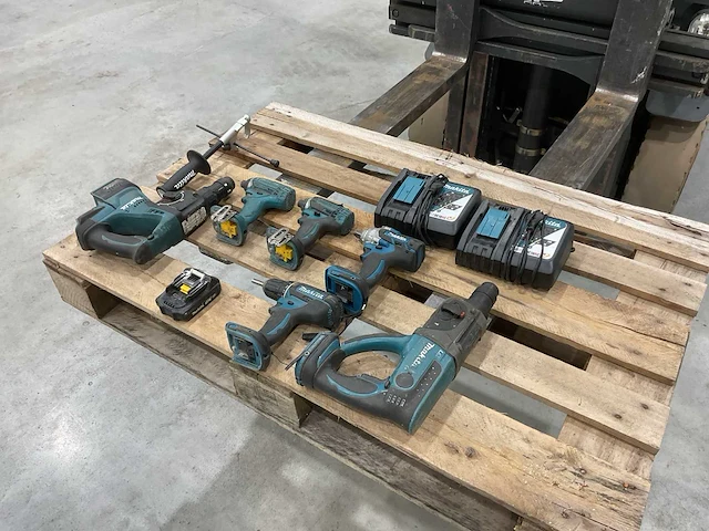 Makita diverse machines (9x) - afbeelding 1 van  9