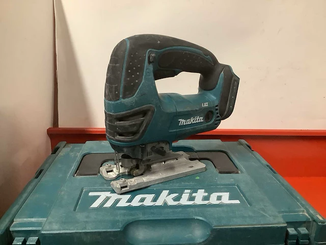 Makita djv180 decoupeerzaag - afbeelding 1 van  3
