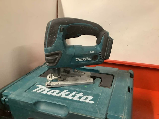 Makita djv180 decoupeerzaag - afbeelding 2 van  3