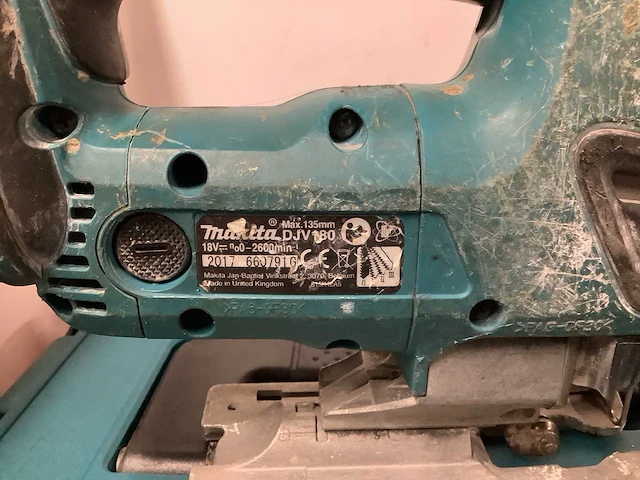 Makita djv180 decoupeerzaag - afbeelding 4 van  4