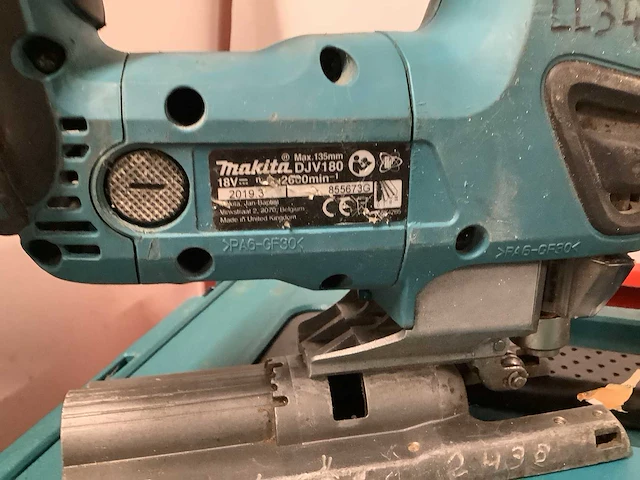 Makita djv180 decoupeerzaag - afbeelding 4 van  4