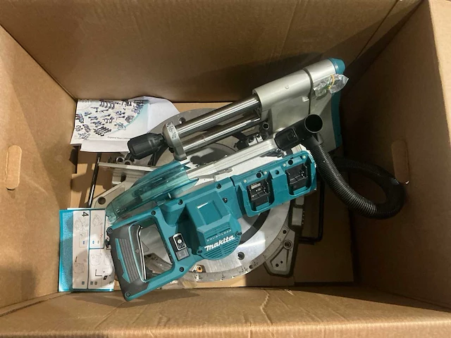Makita dls111zu 36v (2x 18v) afkortcirkelzaagmachine op accu - afbeelding 1 van  7