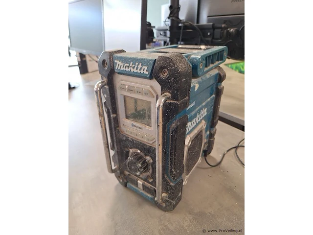 Makita dmr108 bouwradio - afbeelding 1 van  5