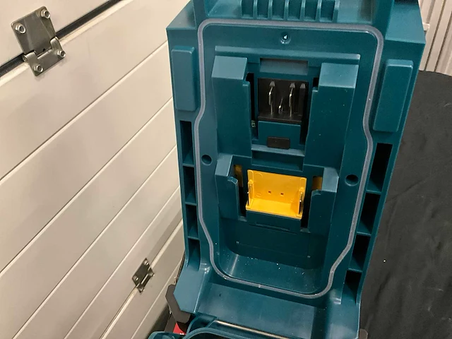 Makita dmr114 radio & wekker - afbeelding 8 van  9