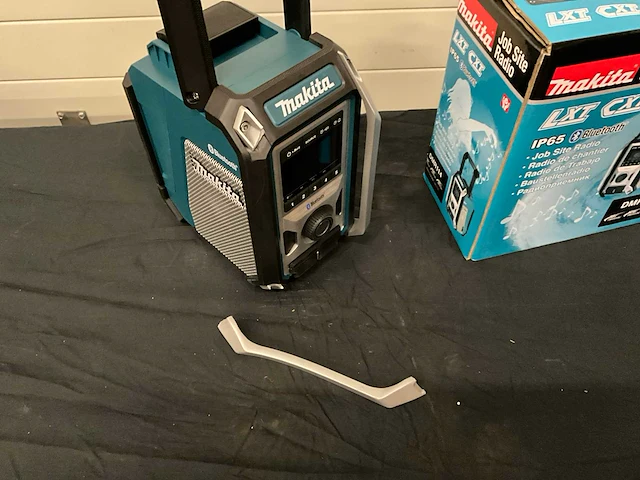 Makita dmr114 radio & wekker - afbeelding 9 van  9