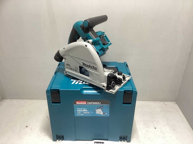 Makita dsp600zj 36v (2x18v) accu-cirkelzaag 165 mm - afbeelding 1 van  4