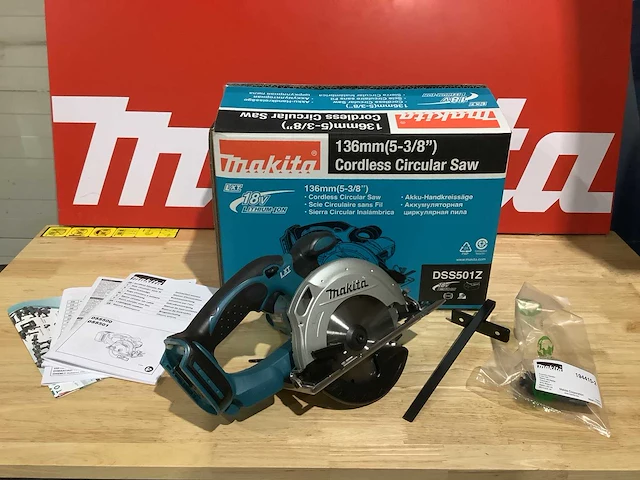 Makita dss501z cirkelzaagmachine op accu - afbeelding 1 van  9