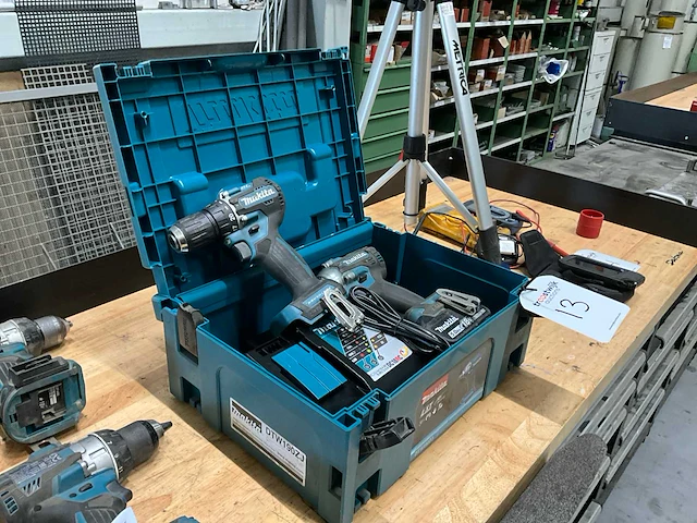 Makita dtw300 slagmoersleutel - afbeelding 2 van  7