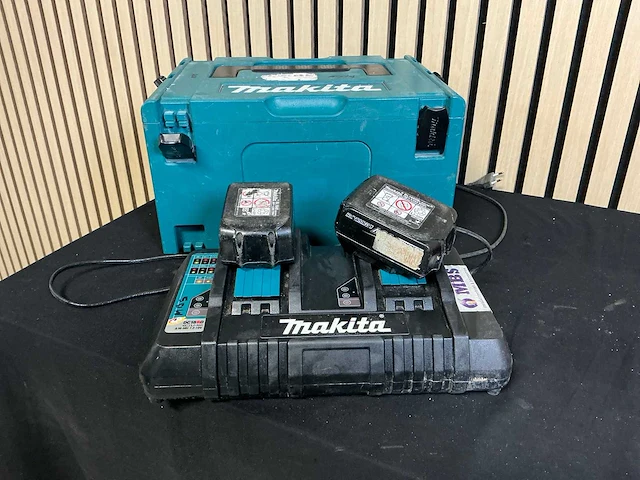 Makita dubbel laadstation met 2 accu’s - afbeelding 2 van  4