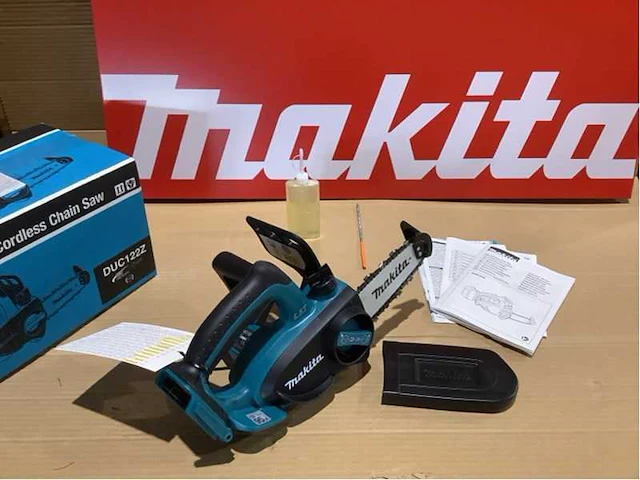 Makita duc122z lxt accu kettingzaag - afbeelding 2 van  9