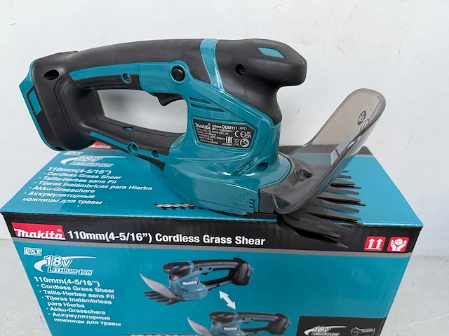 Makita dum111zx accu gras-/buxusschaar 18v basic body - afbeelding 3 van  4