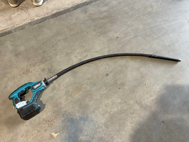 Makita dvr 450 accu trilnaald - afbeelding 1 van  2