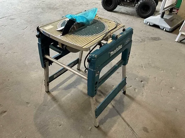 Makita flipper lf1000 afkortcirkelzaagmachine / zaagtafel - afbeelding 7 van  25
