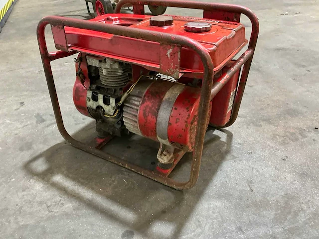 Makita g1300k stroomgenerator - afbeelding 3 van  6