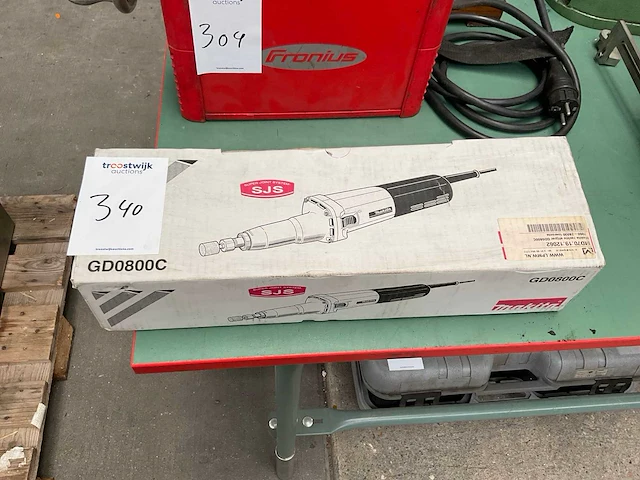 Makita gd0800c rechte slijper - afbeelding 1 van  2