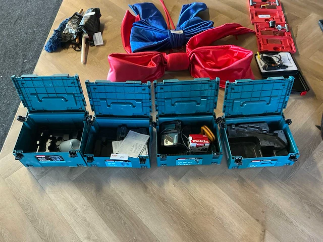 Makita gereedschapkoffers (4x) - afbeelding 1 van  5