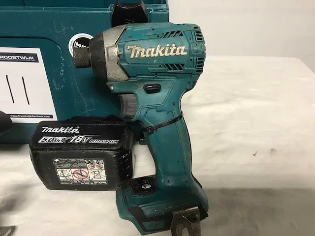 Makita gereedschapset cirkelzaag en slagschroefmachine - afbeelding 2 van  3